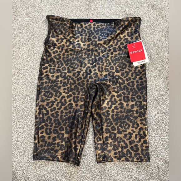 SPANX Leopard Shine Faux Leather Bike Shorts NWT - Picture 6 of 6